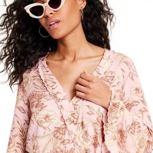 Agua Bendita Pink and Cream Floral Romper size XS - Picture 4 of 7